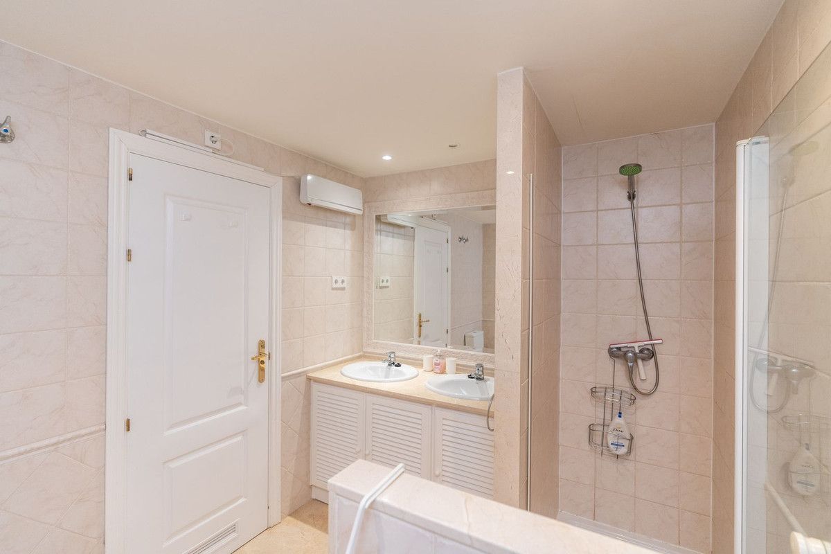 Ground Floor Apartment in Miraflores, Miraflores, 10/12