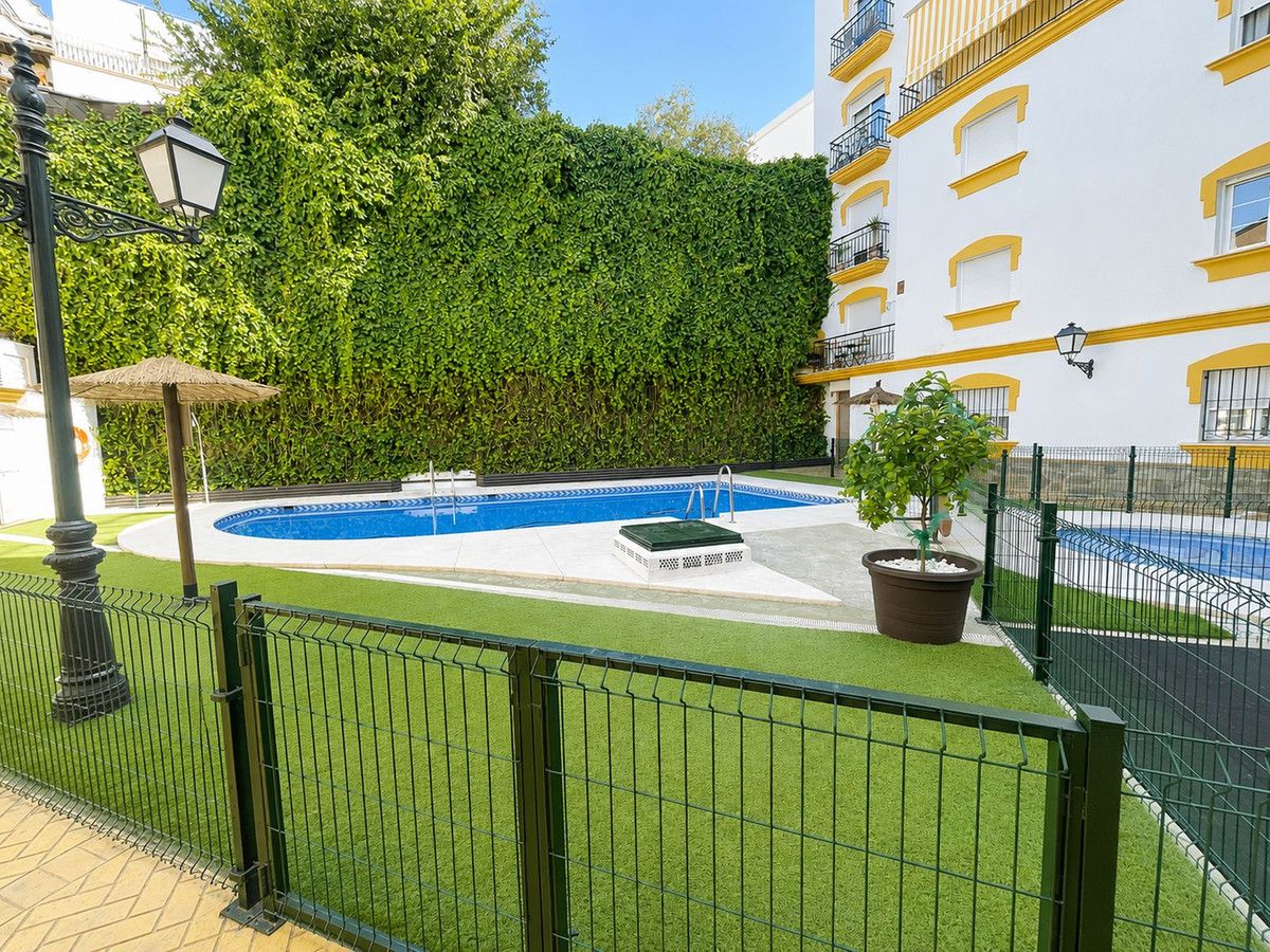 Apartament na środkowym piętrze w Guaro, Guaro, 1/12