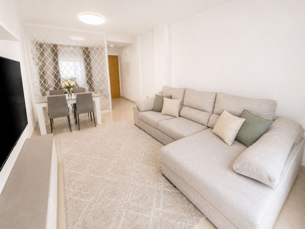 Apartament na środkowym piętrze w Guaro, Guaro, 3/12