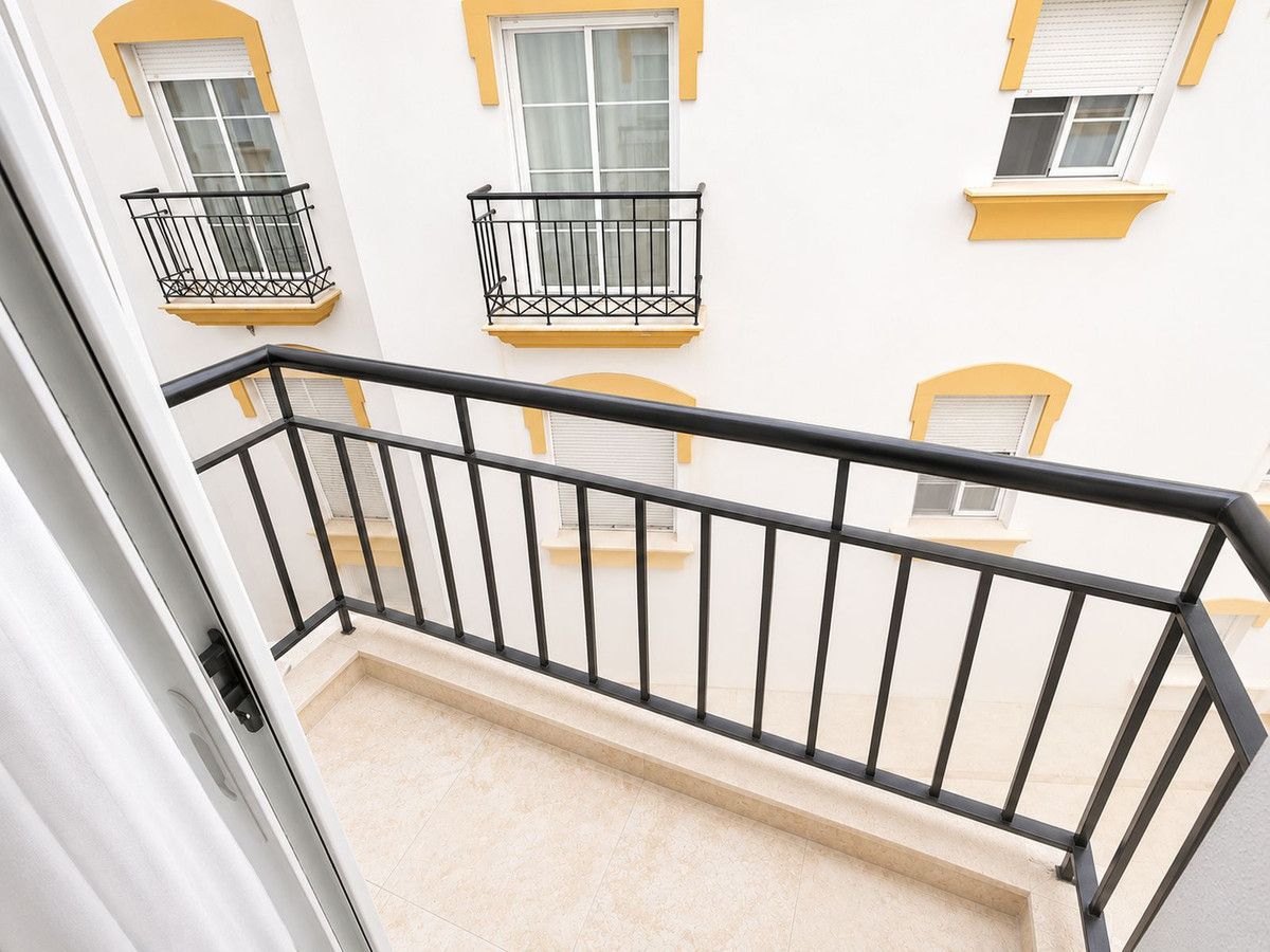 Apartament na środkowym piętrze w Guaro, Guaro, 5/12