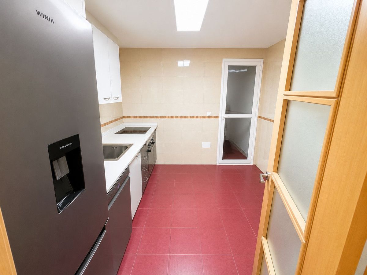Apartament na środkowym piętrze w Guaro, Guaro, 7/12