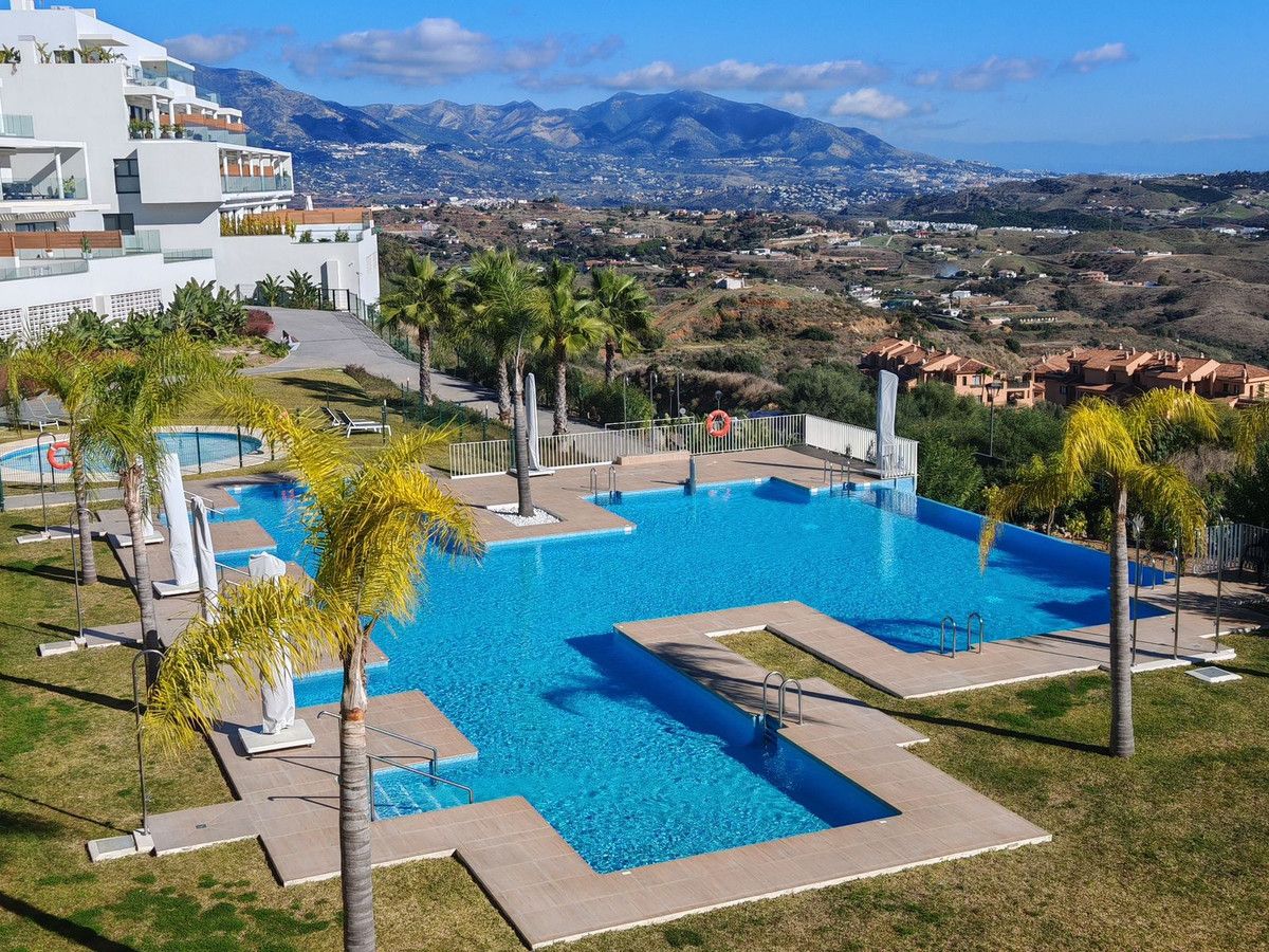 Middle Floor Apartment in Calanova Golf, Calanova Golf, 1/12