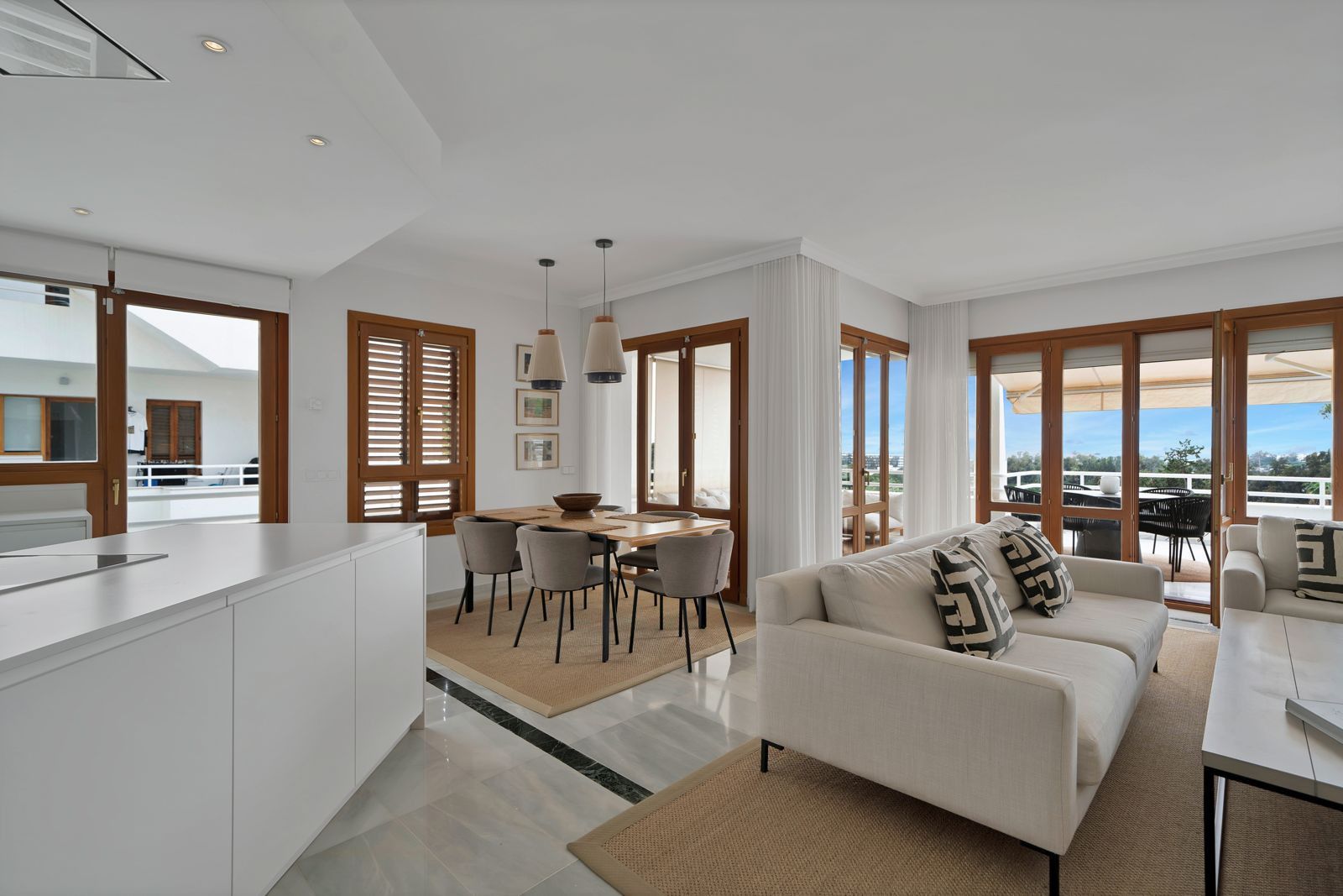 Apartamento en Nueva Andalucia, Nueva Andalucia, 2/12