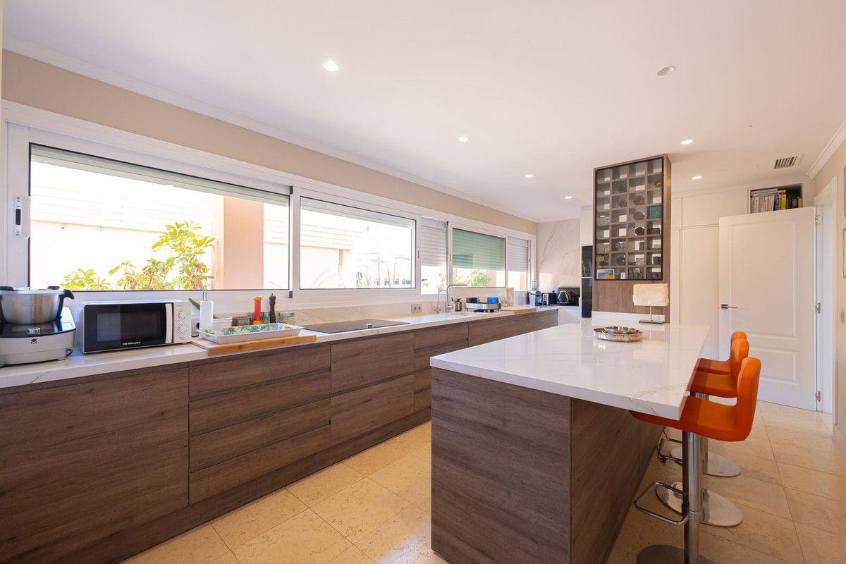 Duplex-Penthouse in Nueva Andalucía, Nueva Andalucía, 10/12