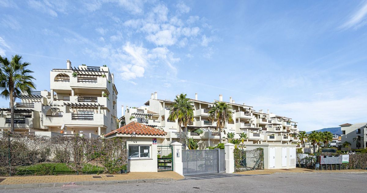 Middle Floor Apartment in El Paraiso, El Paraiso, 10/12