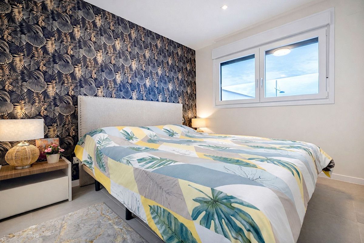 Erdgeschosswohnung in Estepona, Estepona, 2/12