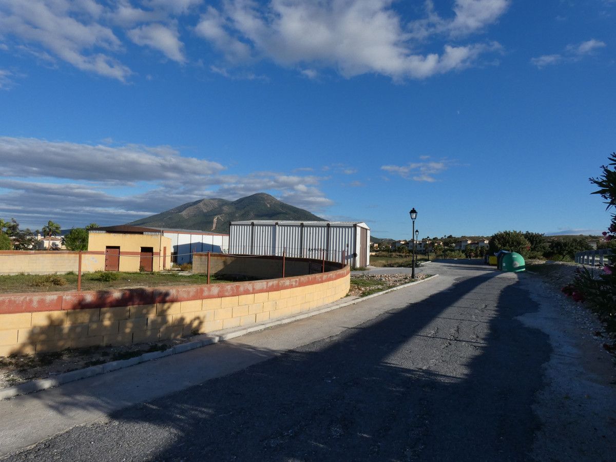 Residential Plot in Coín, Coín, 3/8