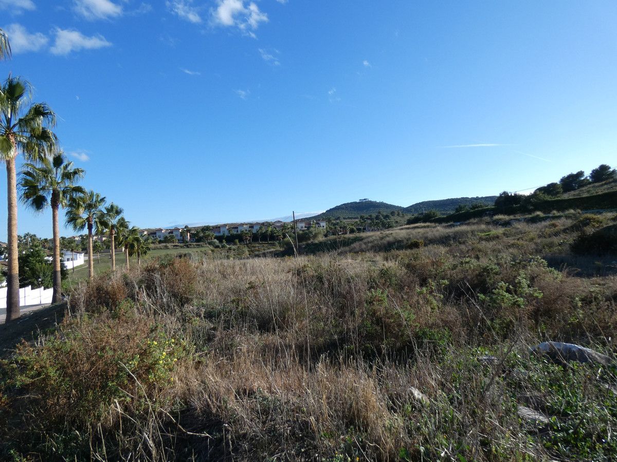 Residential Plot in Coín, Coín, 7/8
