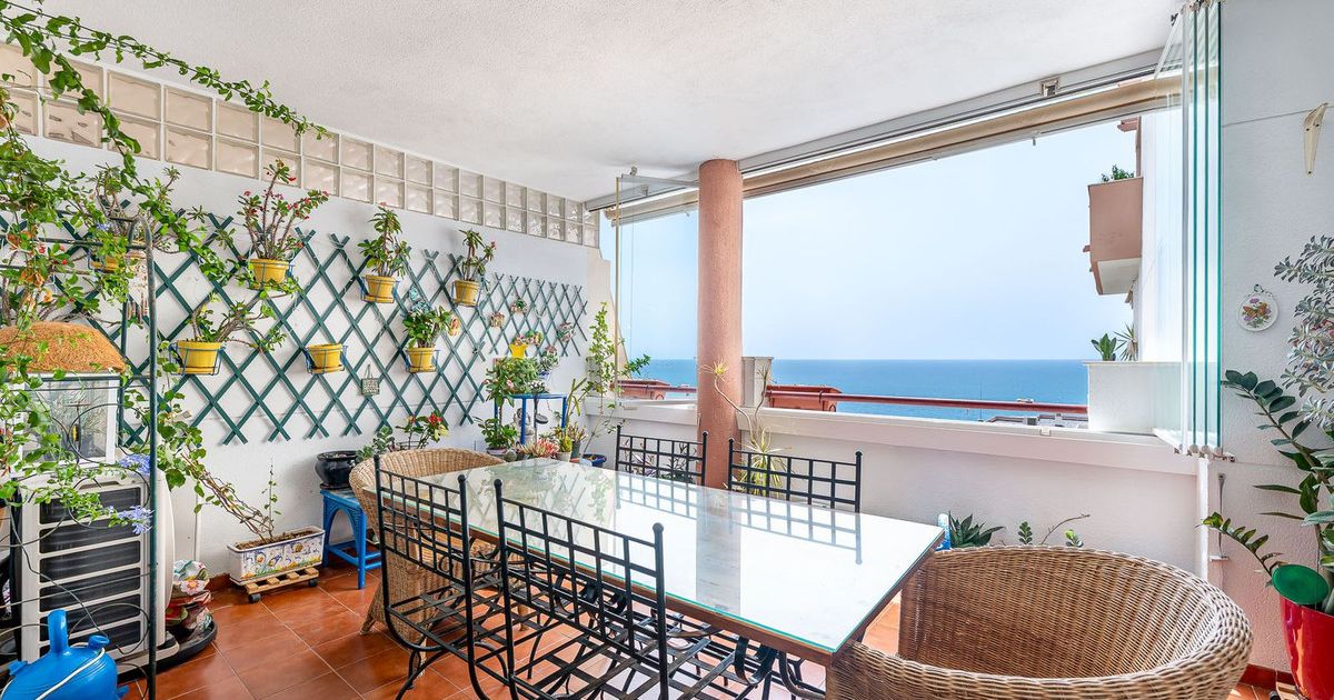 Middle Floor Apartment in Torrequebrada, Torrequebrada, 2/12