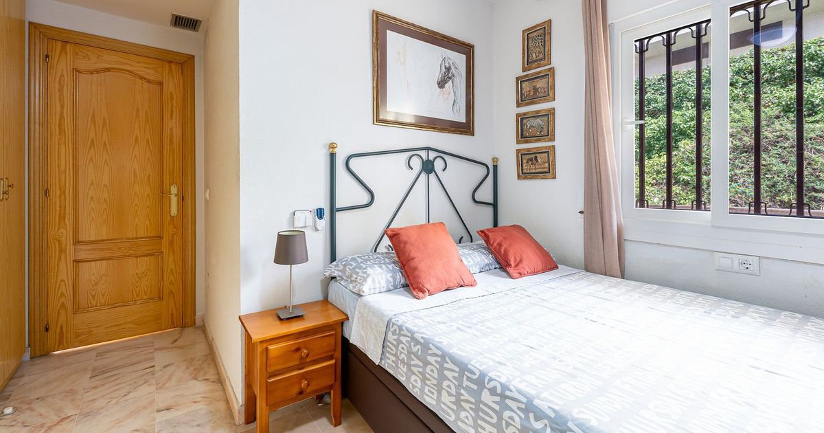 Middle Floor Apartment in Torrequebrada, Torrequebrada, 12/12