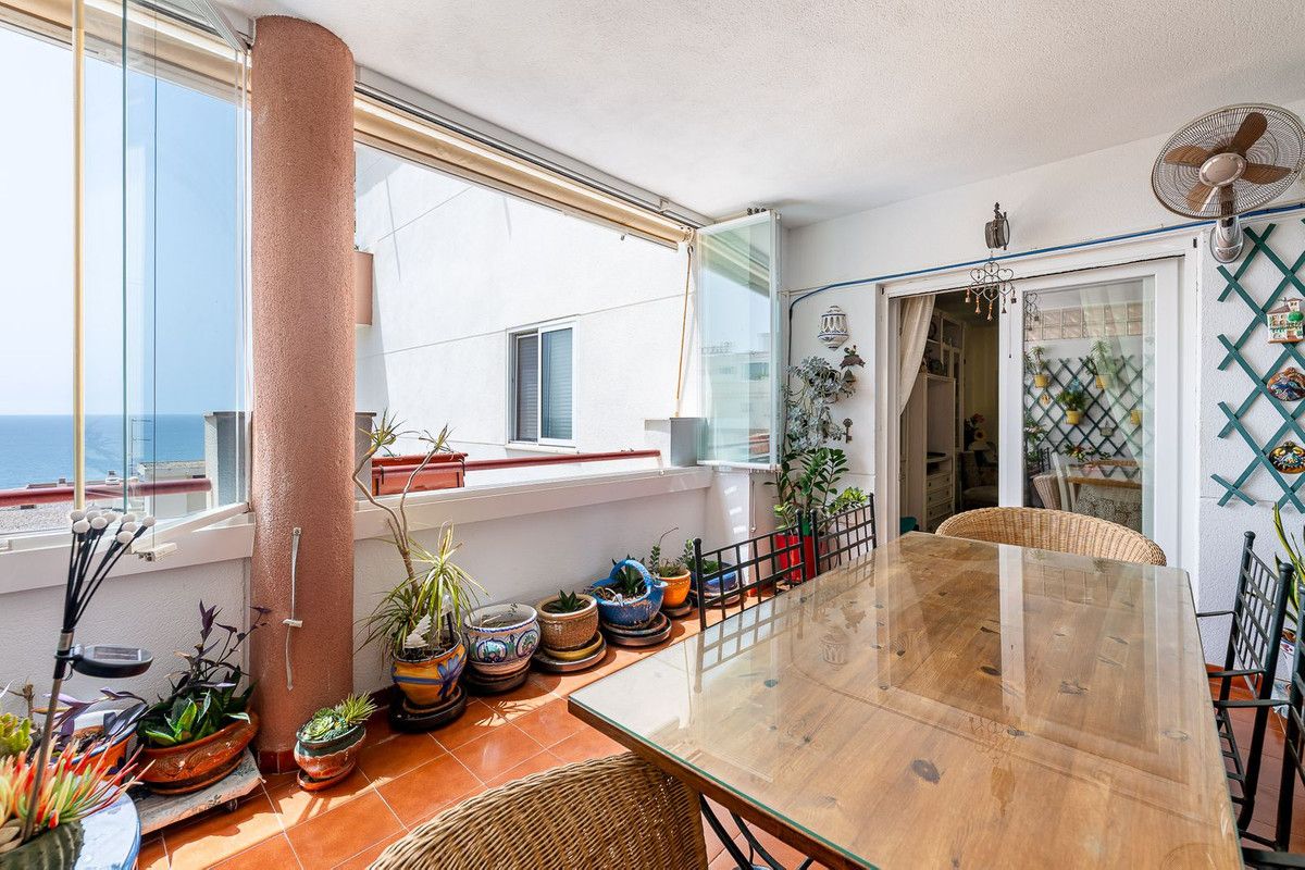 Middle Floor Apartment in Torrequebrada, Torrequebrada, 6/12