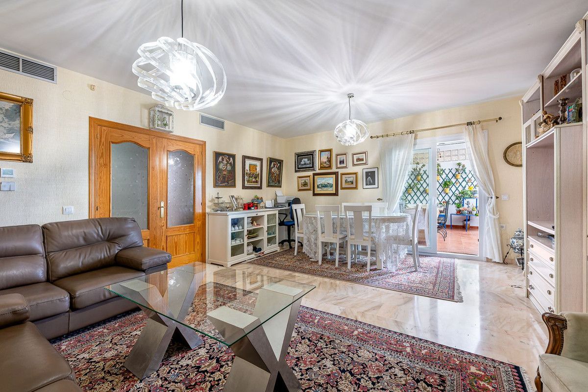 Middle Floor Apartment in Torrequebrada, Torrequebrada, 7/12