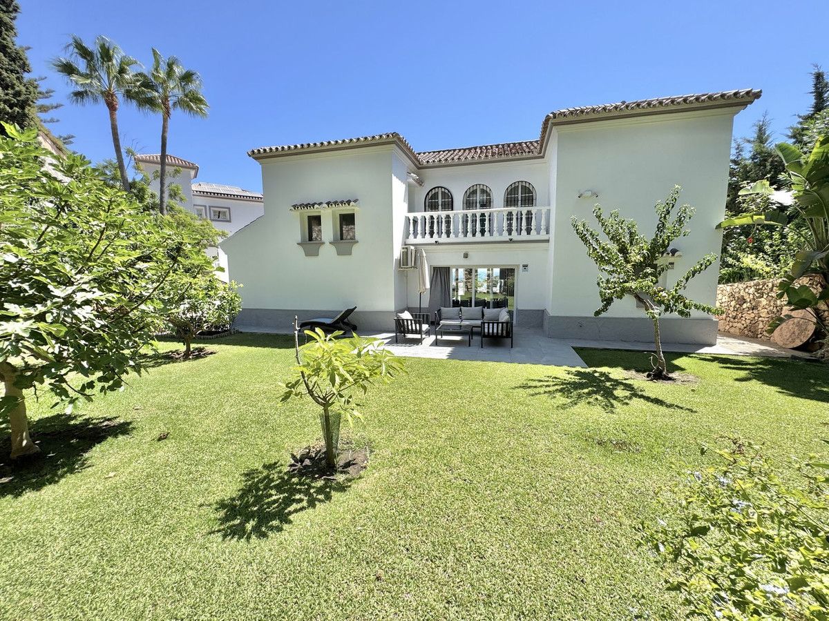 Detached Villa in La Cala de Mijas, La Cala de Mijas, 5/12
