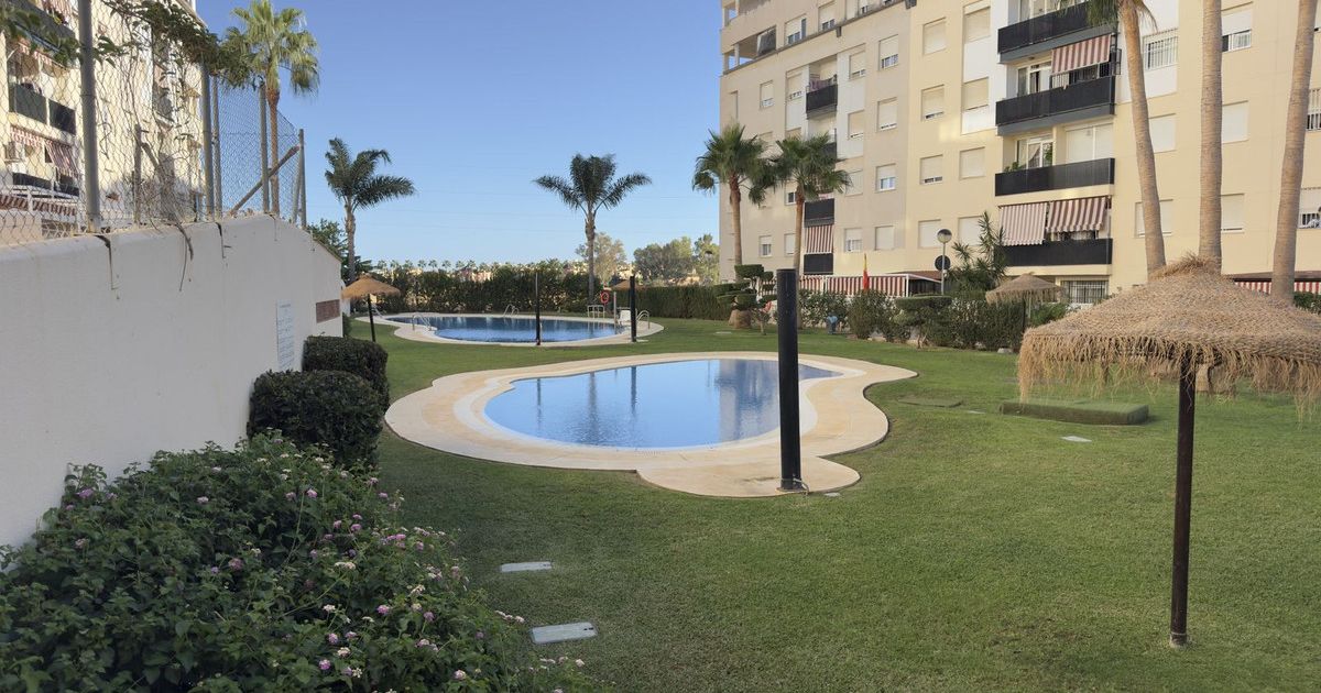 Middle Floor Apartment in Nueva Andalucía, Nueva Andalucía, 1/12