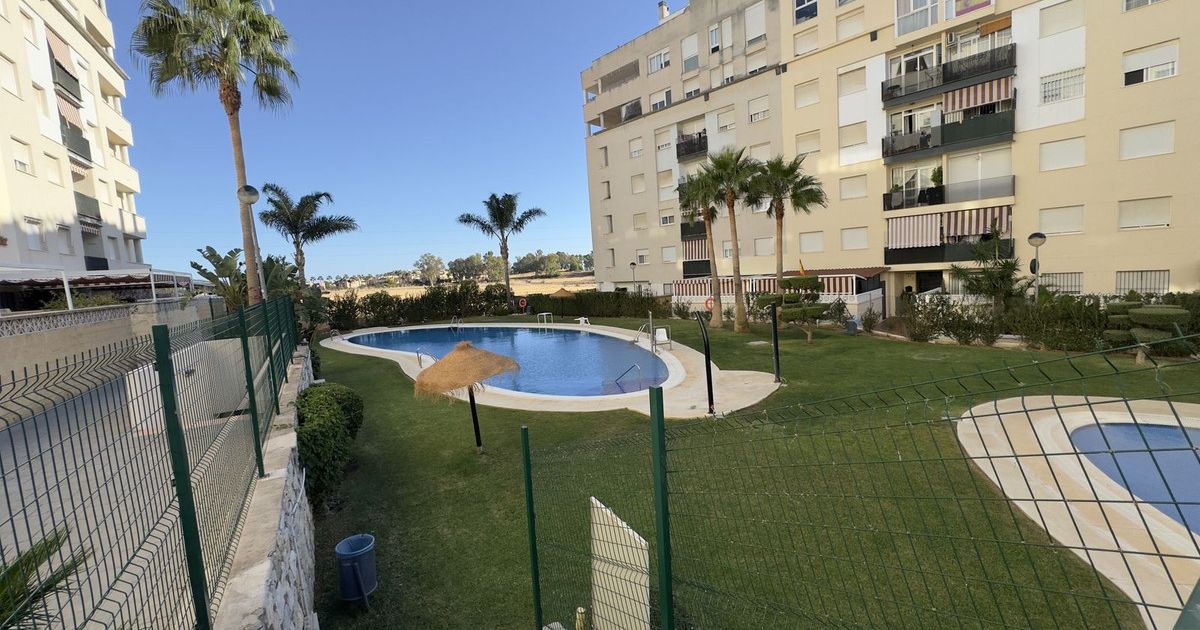 Middle Floor Apartment in Nueva Andalucía, Nueva Andalucía, 6/12