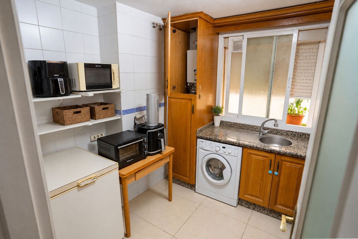 Middle Floor Apartment in Nueva Andalucía, Nueva Andalucía, 10/12