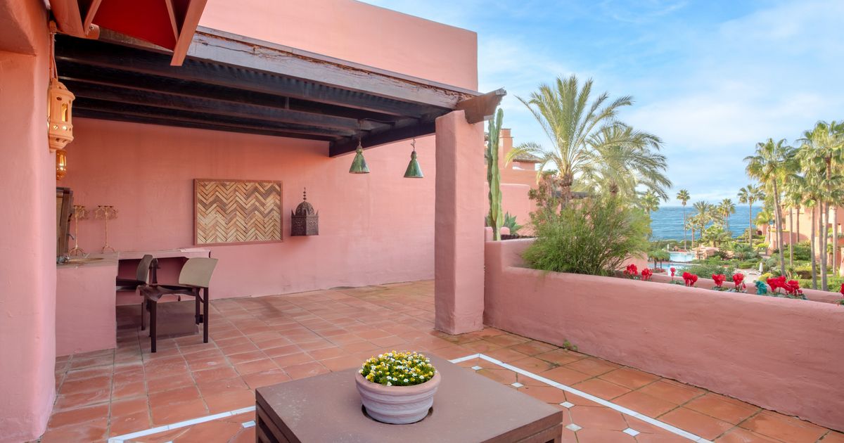 Dwupoziomowy Penthouse w Estepona, Menara Beach, Estepona, 1/12