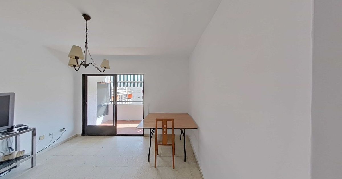 Middle Floor Apartment in Marbella, Marbella, 2/12