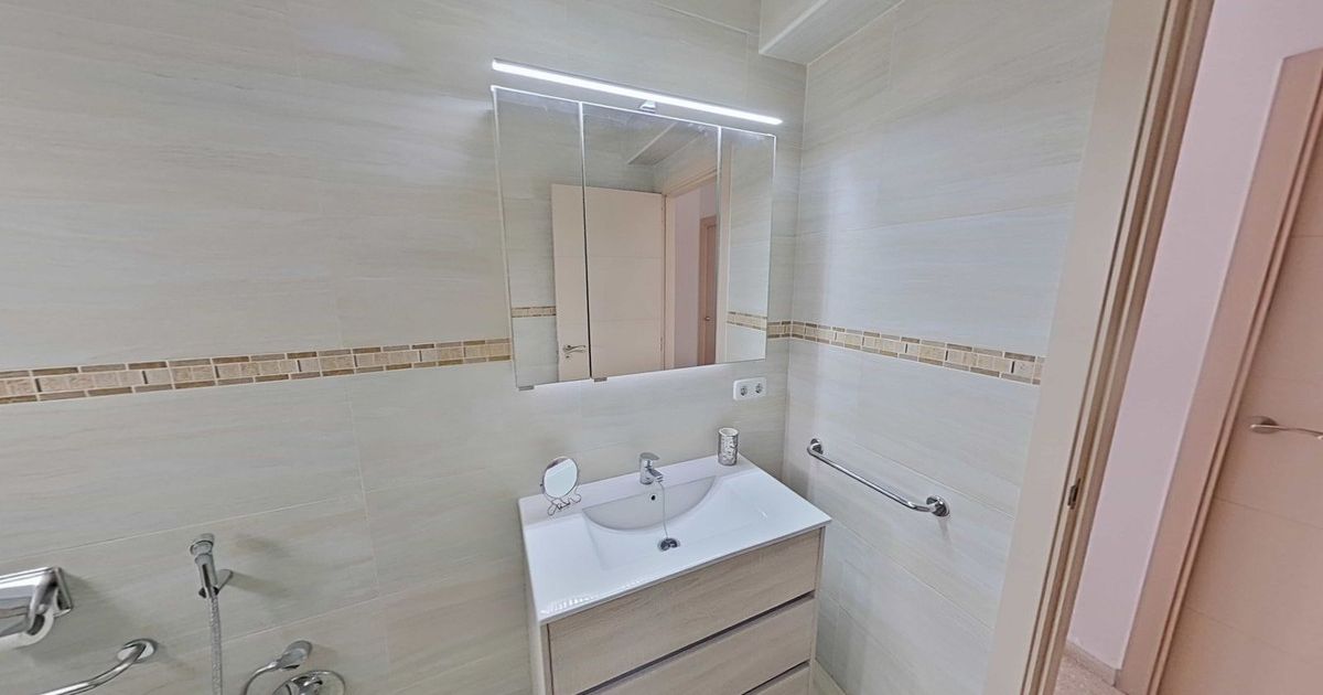 Middle Floor Apartment in Marbella, Marbella, 5/12