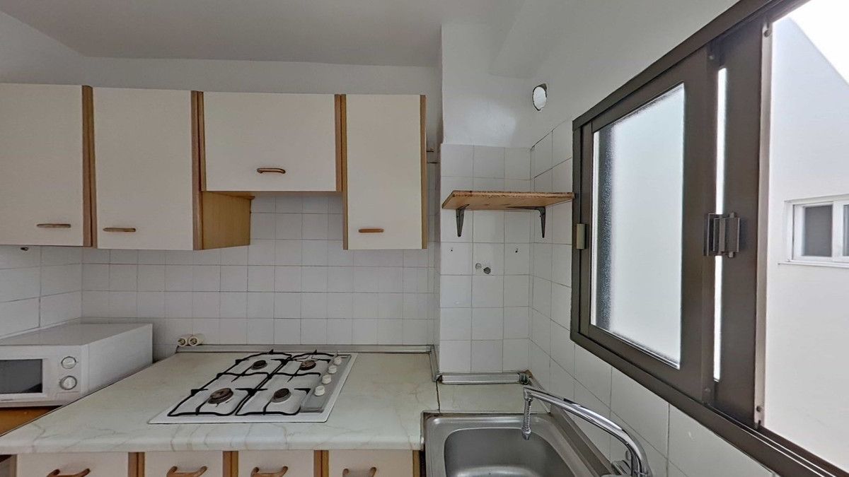 Middle Floor Apartment in Marbella, Marbella, 8/12