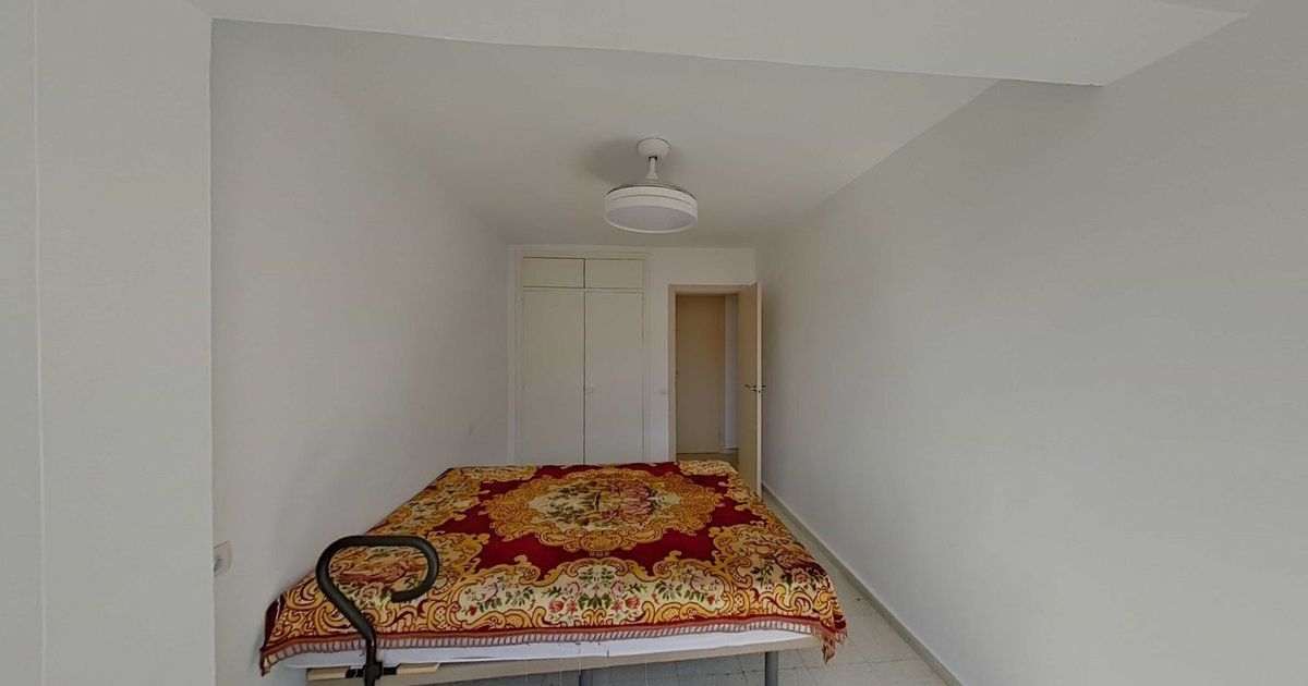 Middle Floor Apartment in Marbella, Marbella, 9/12