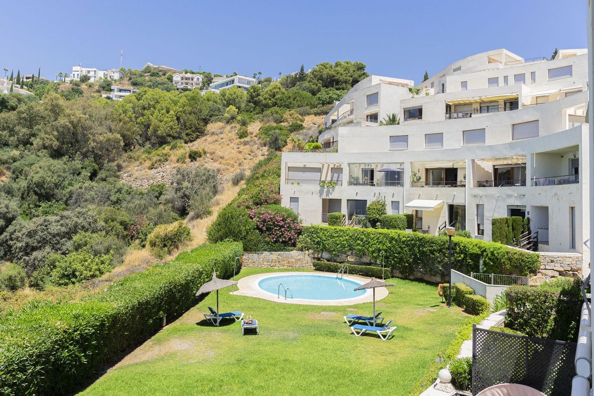 Duplex in Altos de los Monteros, Altos de los Monteros, 12/12