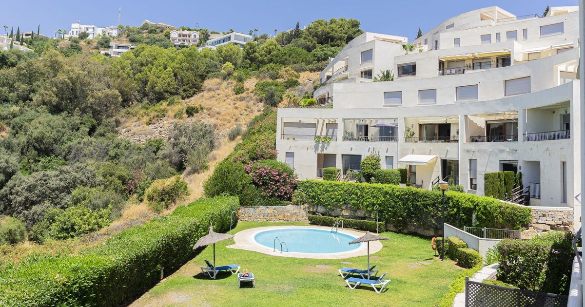 Duplex in Altos de los Monteros, Altos de los Monteros, 12/12