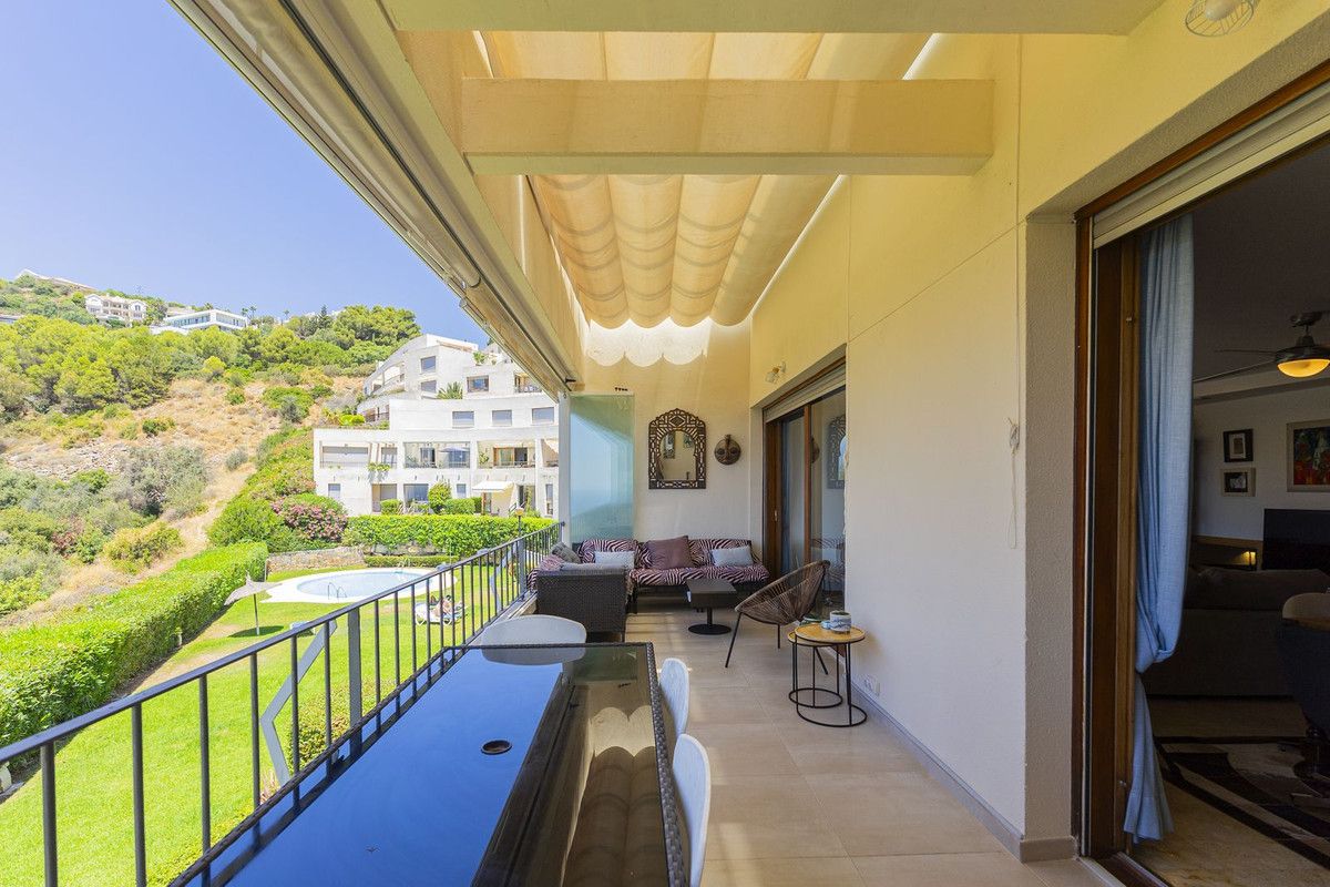 Duplex in Altos de los Monteros, Altos de los Monteros, 4/12