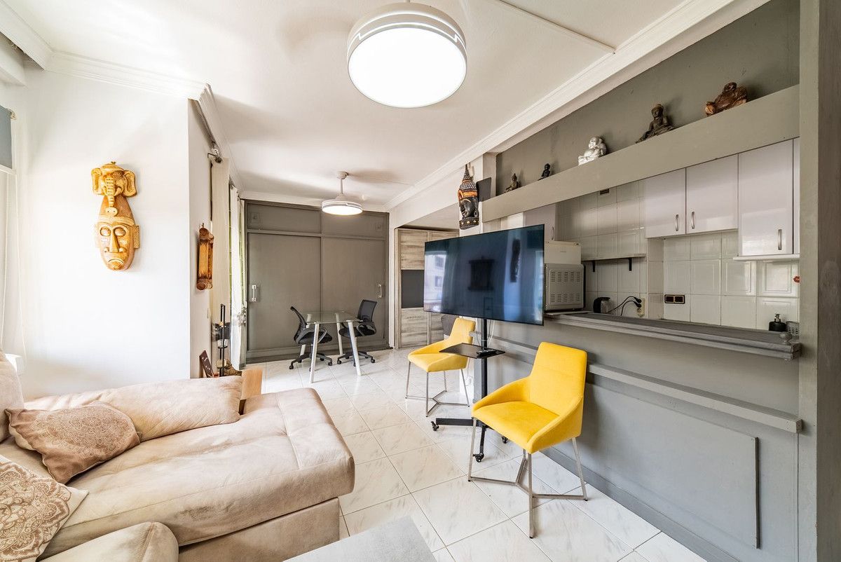 Appartement en étage moyen à Marbella, Marbella, 6/12