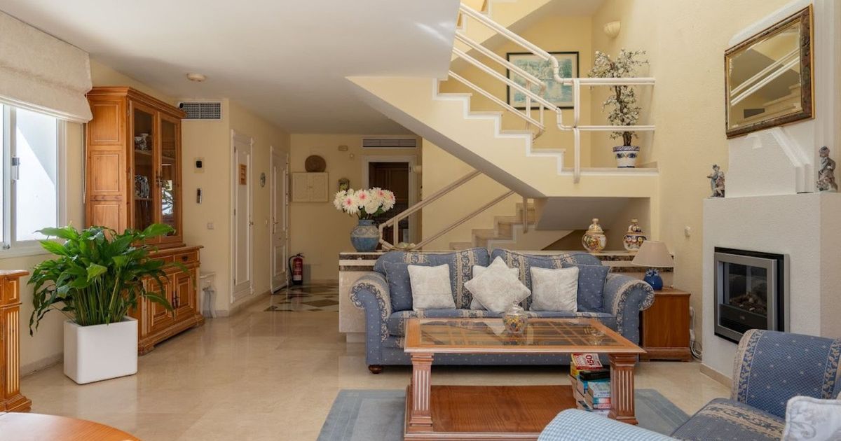 Townhouse in New Golden Mile, New Golden Mile, 11/12