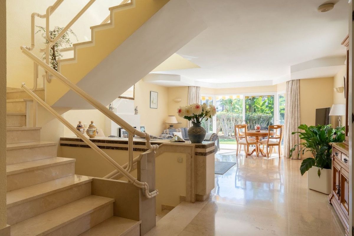 Townhouse in New Golden Mile, New Golden Mile, 12/12