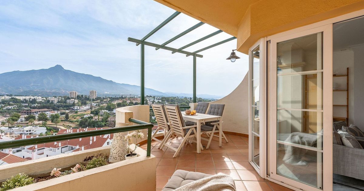 Appartement au étage moyen à Nueva Andalucía, Nueva Andalucía, 7/12