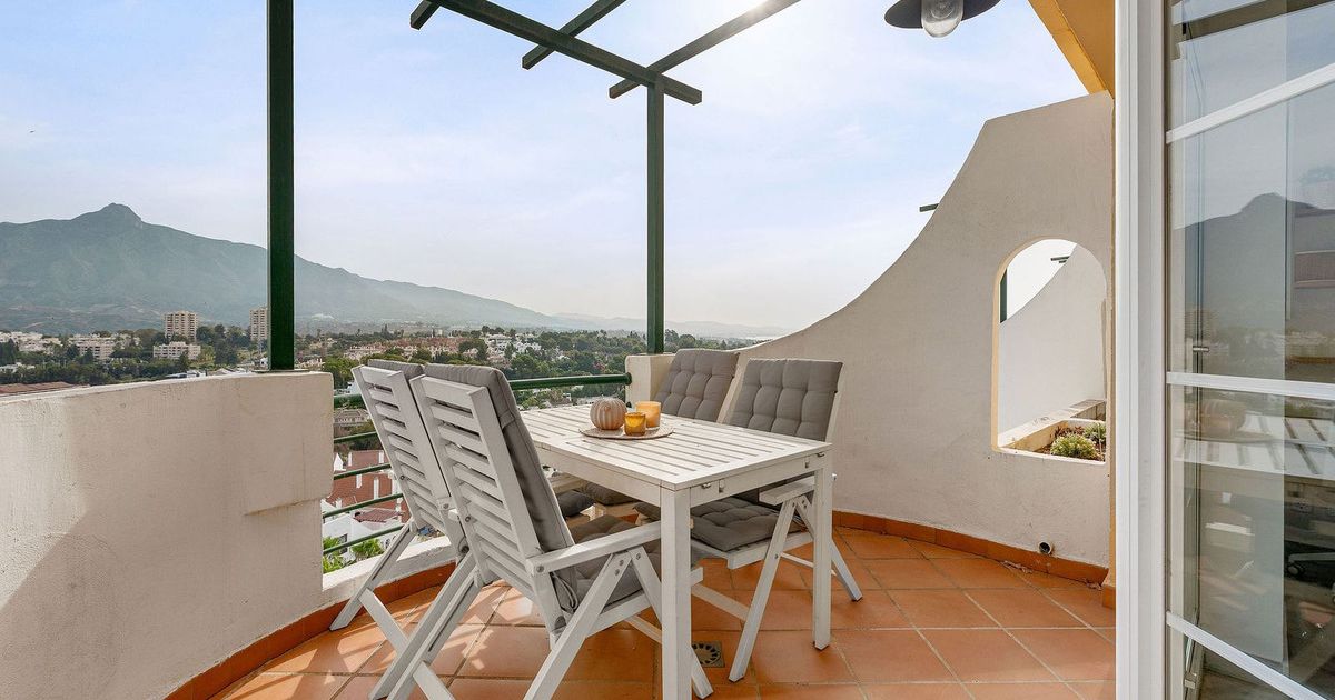 Appartement au étage moyen à Nueva Andalucía, Nueva Andalucía, 8/12