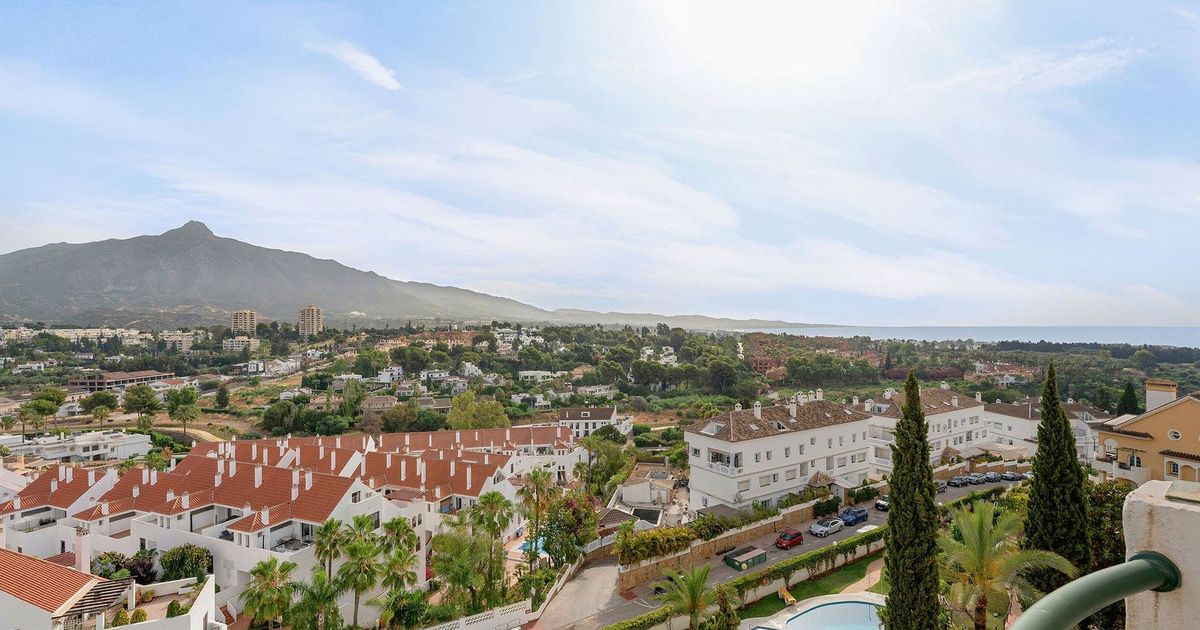 Appartement au étage moyen à Nueva Andalucía, Nueva Andalucía, 9/12
