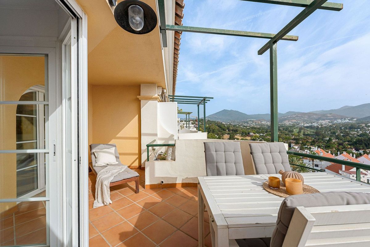 Appartement au étage moyen à Nueva Andalucía, Nueva Andalucía, 10/12