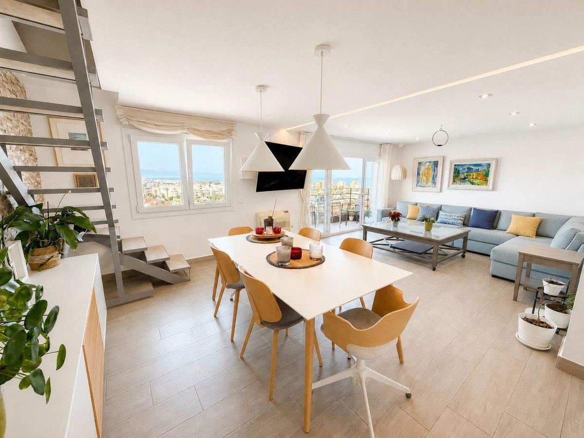 Penthouse Duplex in Torremolinos, Torremolinos, 8/12