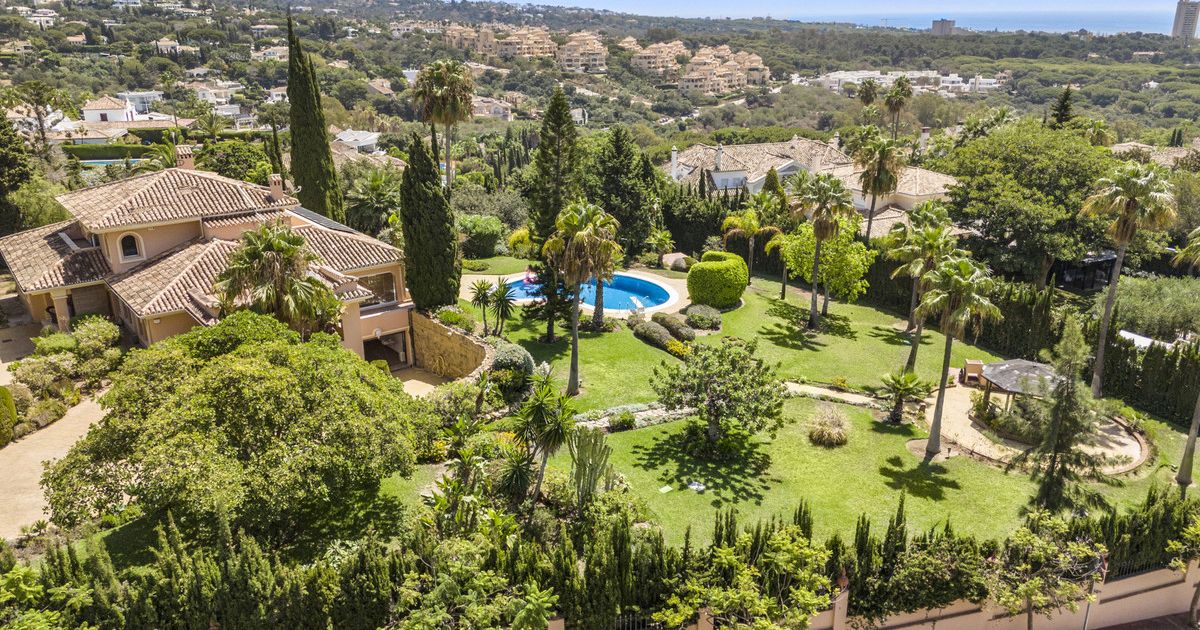 Отдельно стоящая вилла в Elviria, Elviria, 8/12