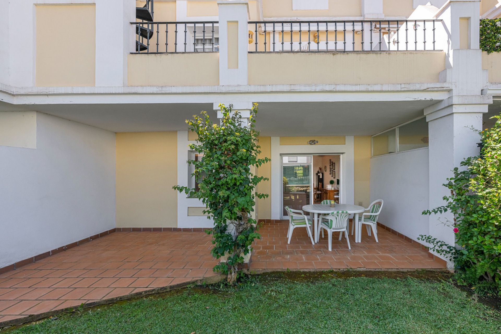 Appartement en rez-de-chaussée à Nueva Andalucia, Aloha Gardens, Nueva Andalucia, 1/12