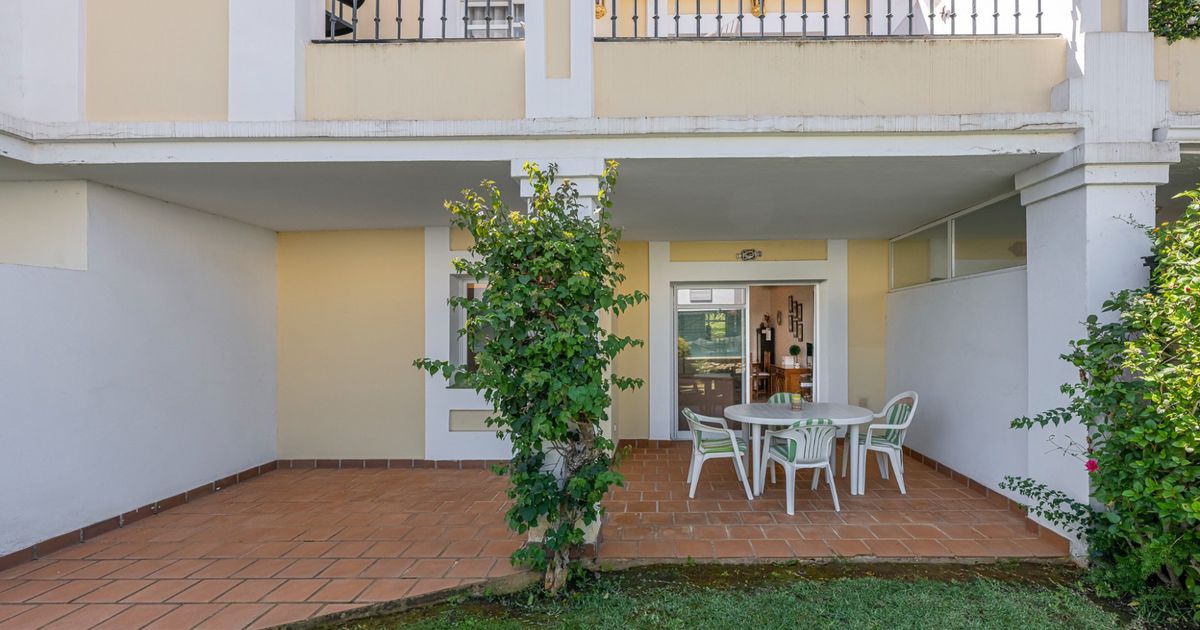 Appartement en rez-de-chaussée à Nueva Andalucia, Aloha Gardens, Nueva Andalucia, 1/12