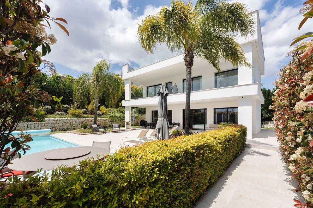 Villa individuelle à Nueva Andalucía, Nueva Andalucía, 1/12