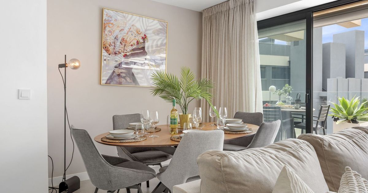 Middle Floor Apartment in Selwo, Selwo, 12/12