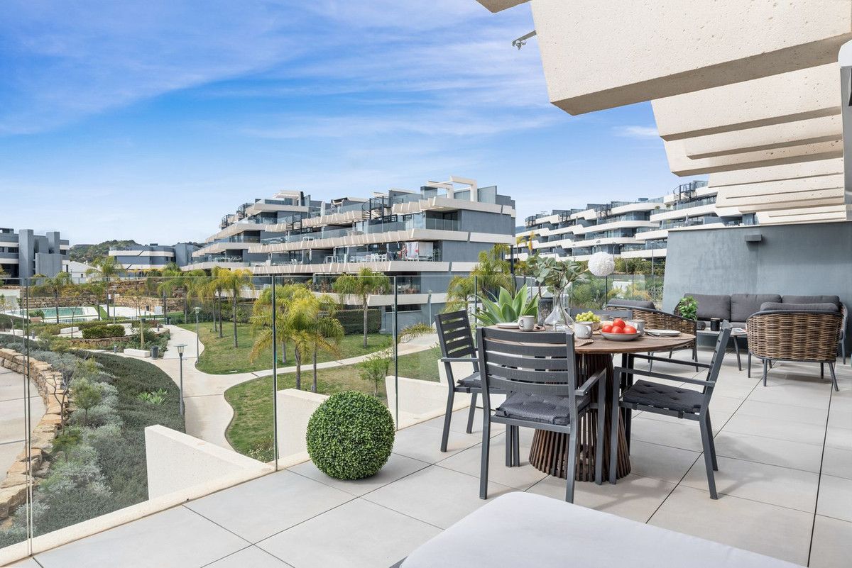 Middle Floor Apartment in Selwo, Selwo, 3/12