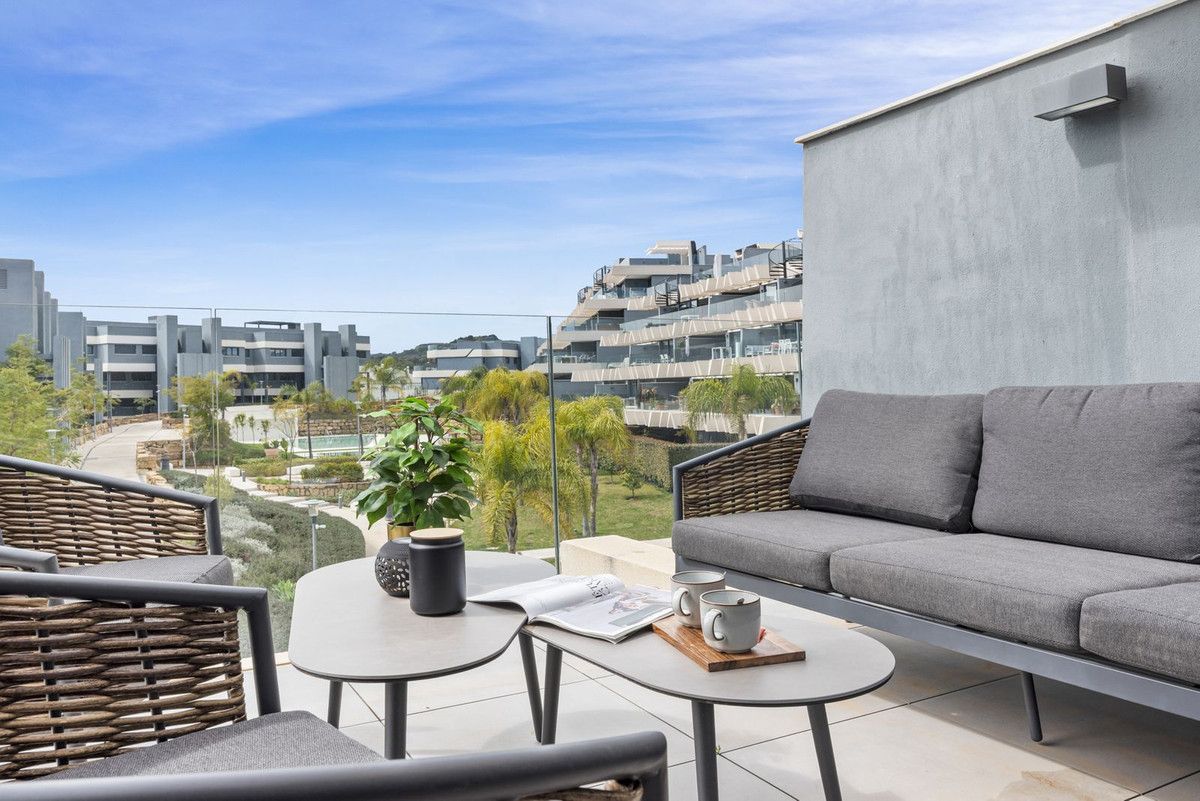 Middle Floor Apartment in Selwo, Selwo, 4/12