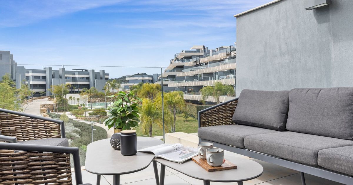 Middle Floor Apartment in Selwo, Selwo, 4/12