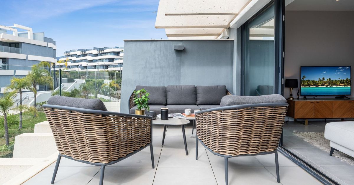 Middle Floor Apartment in Selwo, Selwo, 5/12