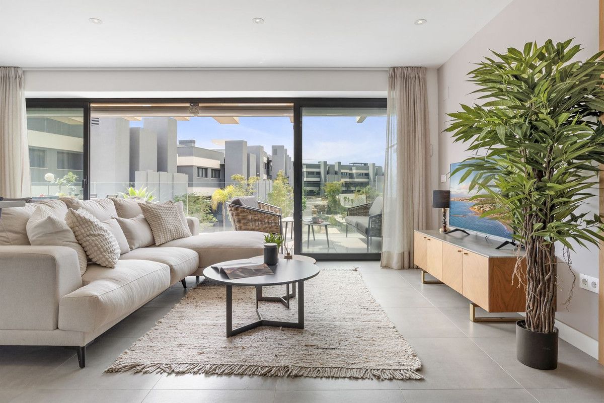 Middle Floor Apartment in Selwo, Selwo, 7/12