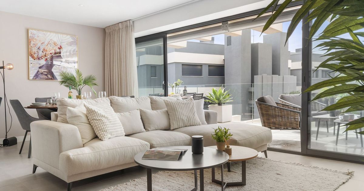 Middle Floor Apartment in Selwo, Selwo, 9/12