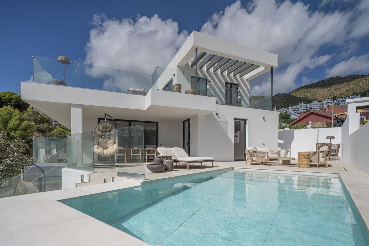 Vrijstaande Villa in Benalmadena, Benalmadena, 1/12
