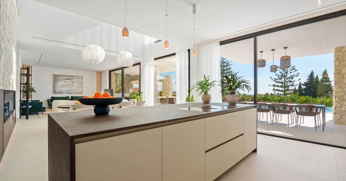 Villa in Benahavis, Benahavis, 4/12