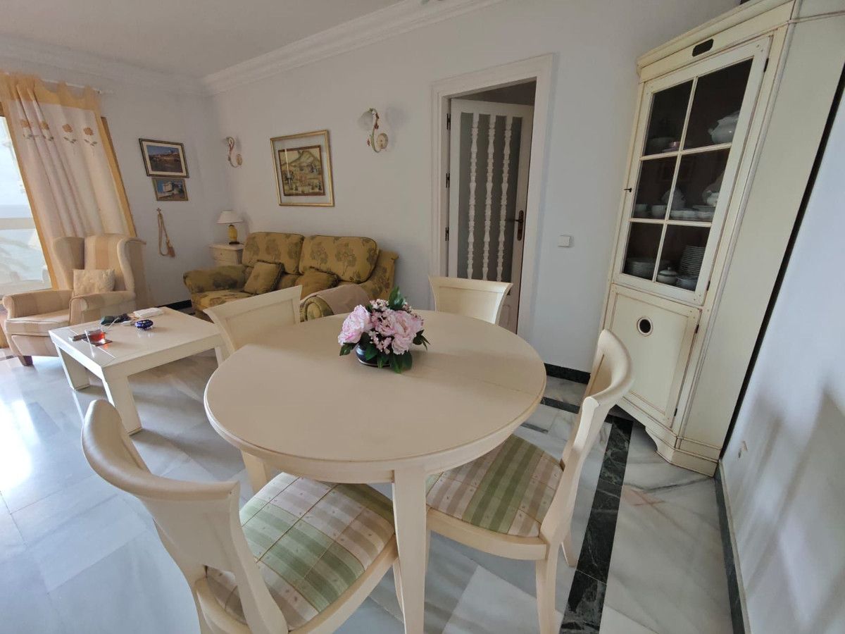 Lägenhet på mellanplan i Marbella, Marbella, 4/12